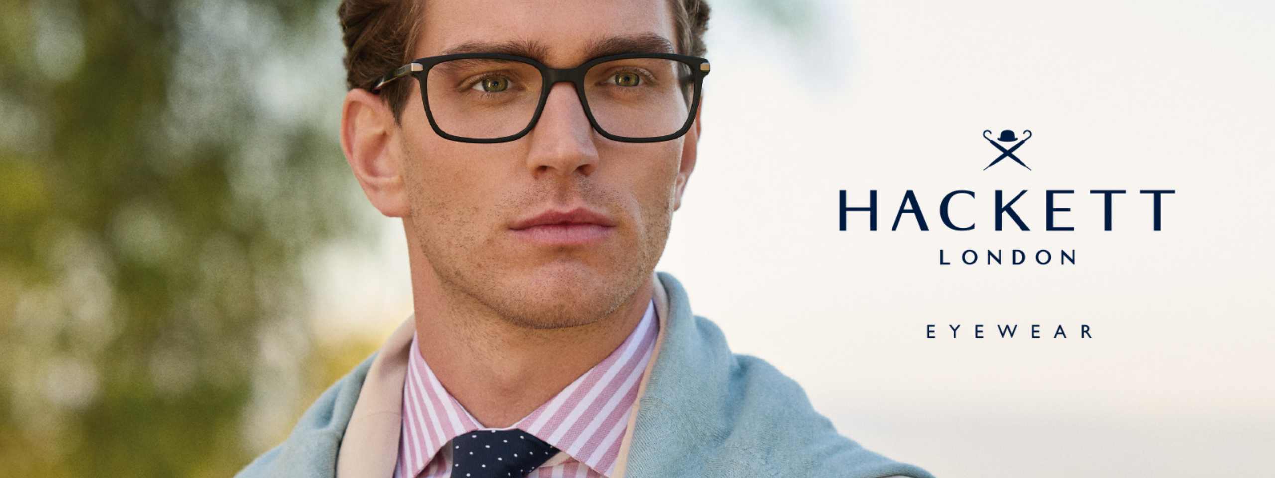 Hackett: Mann mit Brille
